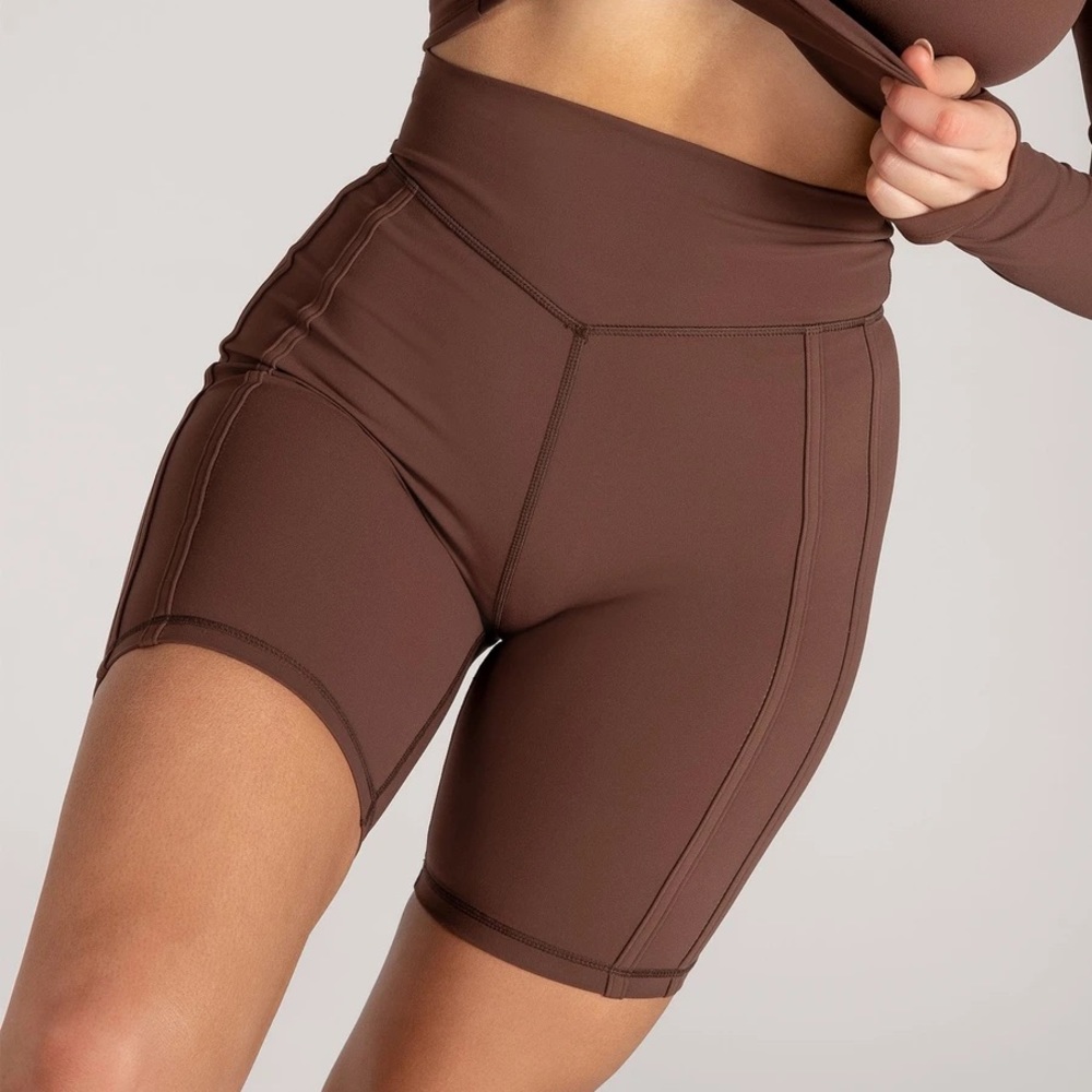 Meshki Hera panelled biker shorts chocolate